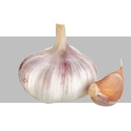 A combination of fresh garlic